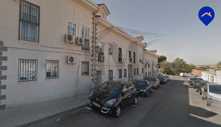Vista exterior de Dúplex en venda en Torres de la Alameda amb Calefacció, Parquet i Terrassa