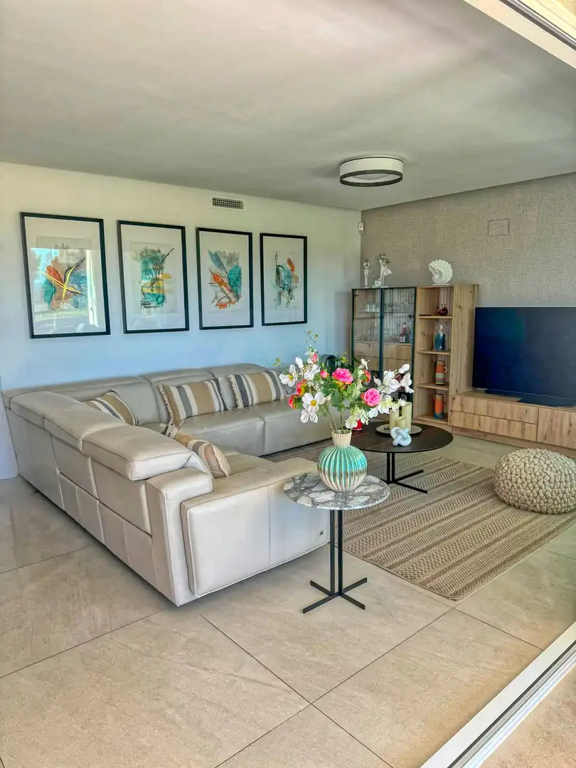 Casa aparellada amb piscina en venda a Sotogrande Alto, imagen 14