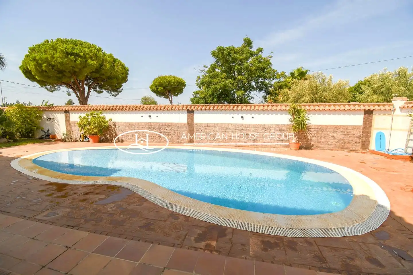 Swimming pool of Houses for sale in Chiclana de la Frontera  with Air Conditioner, Heating and Private garden