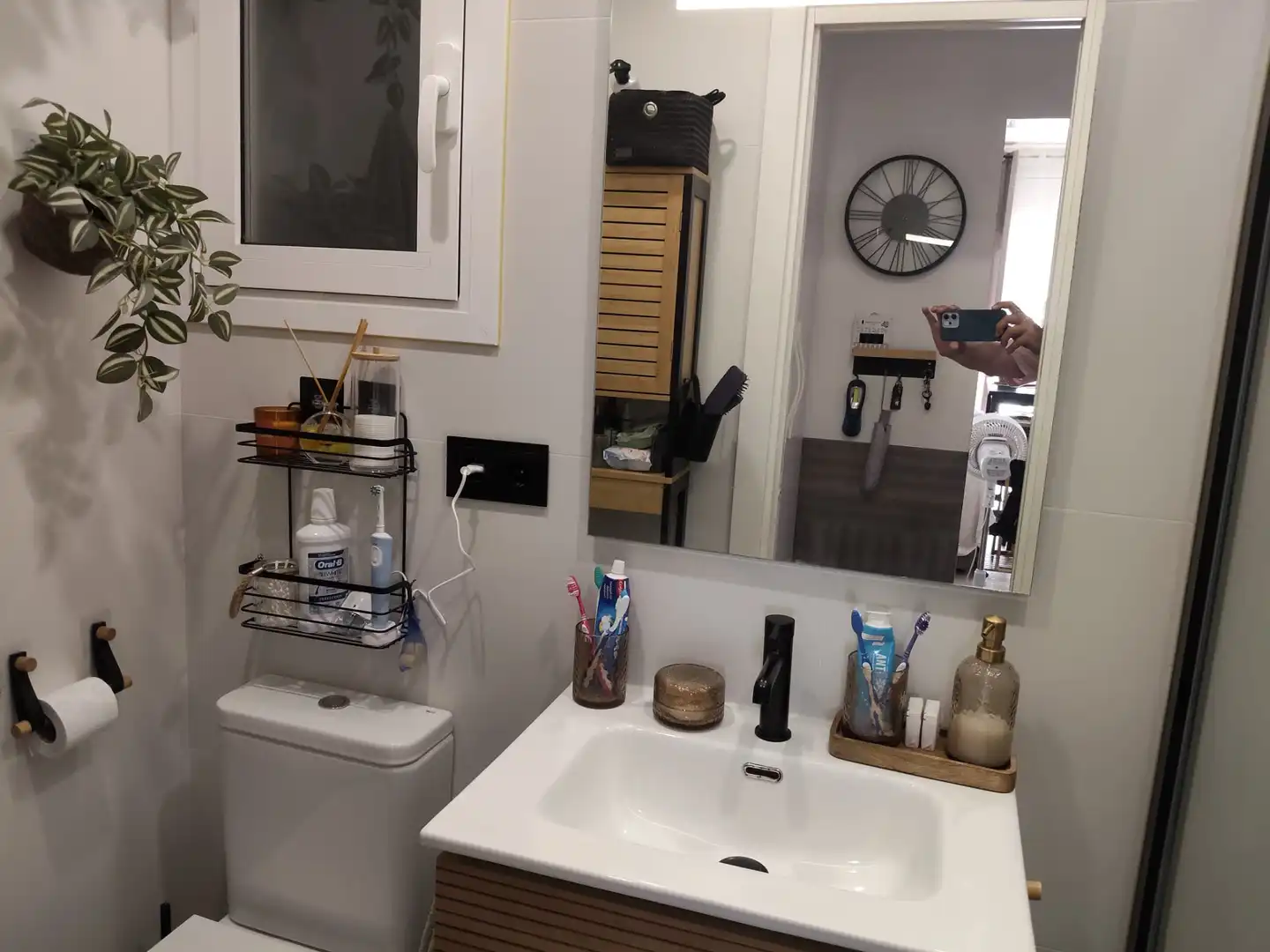 Bathroom of Flat for sale in Pineda de Mar  with Air Conditioner, Heating and Furnished