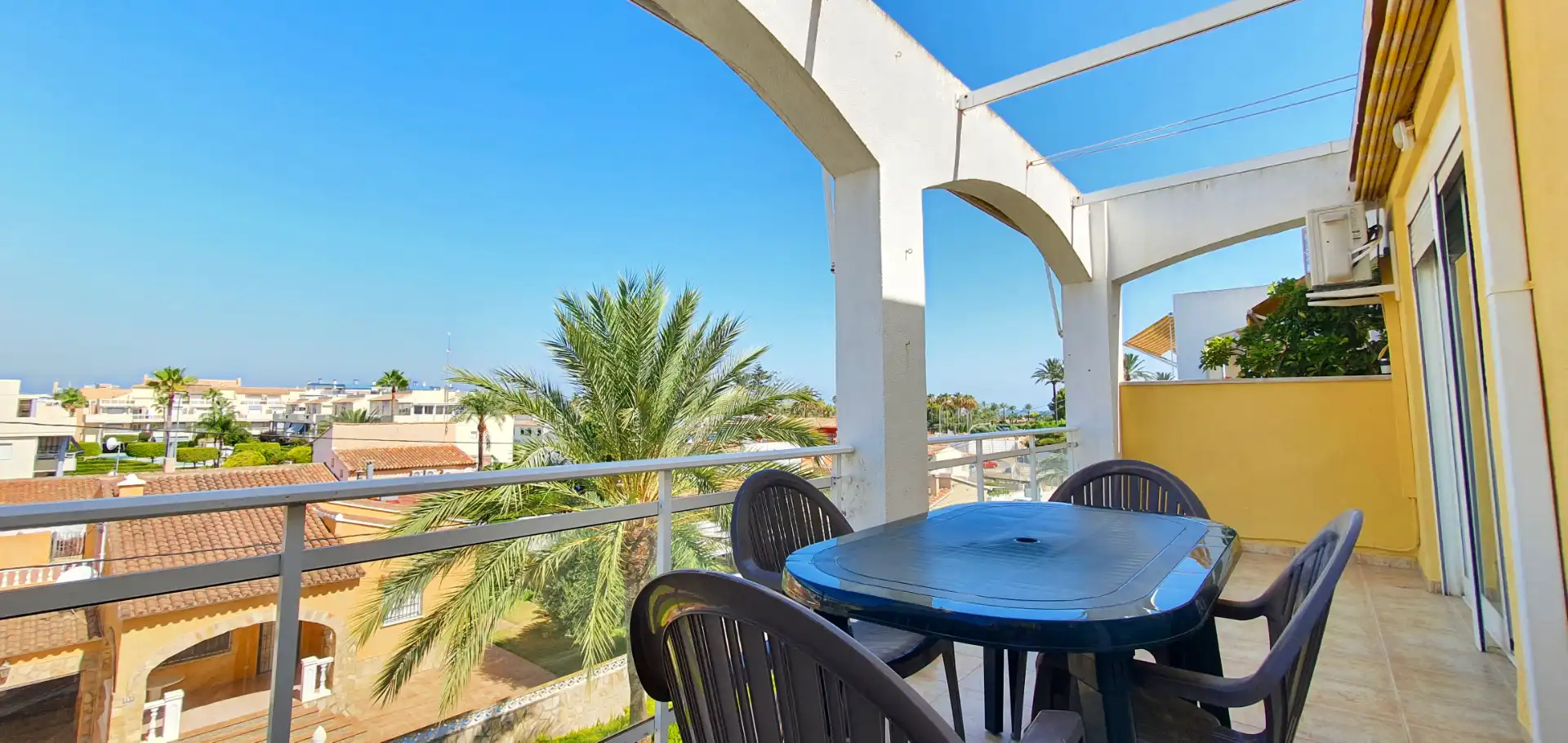 Terraza de Apartamento de alquiler en Dénia con Aire acondicionado, Calefacción y Terraza