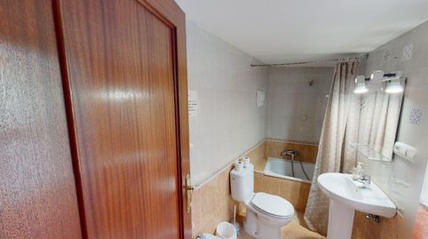 Foto 3 de Edificio en venta en C/ Doctor Civera, San Bartolomé - Millán de Priego, Jaén Capital