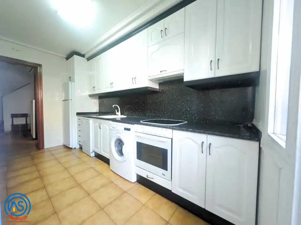 Casa o chalet en venta en Calle de Somport, 24, Salvador Allende