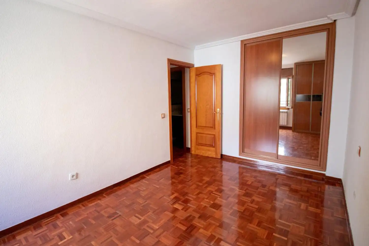 Habitación de Piso de alquiler en Móstoles con Aire acondicionado, Calefacción y Parquet