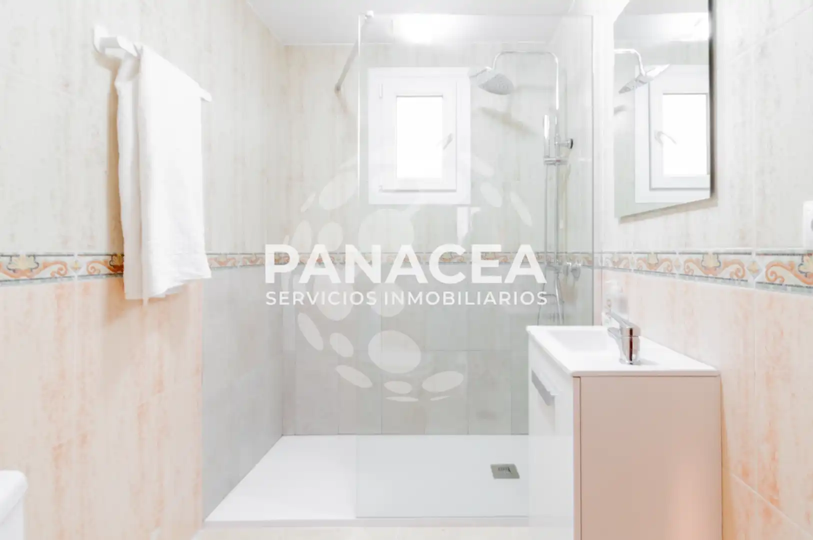 Bathroom of Flat for sale in Roquetas de Mar  with Terrace, Furnished and Oven