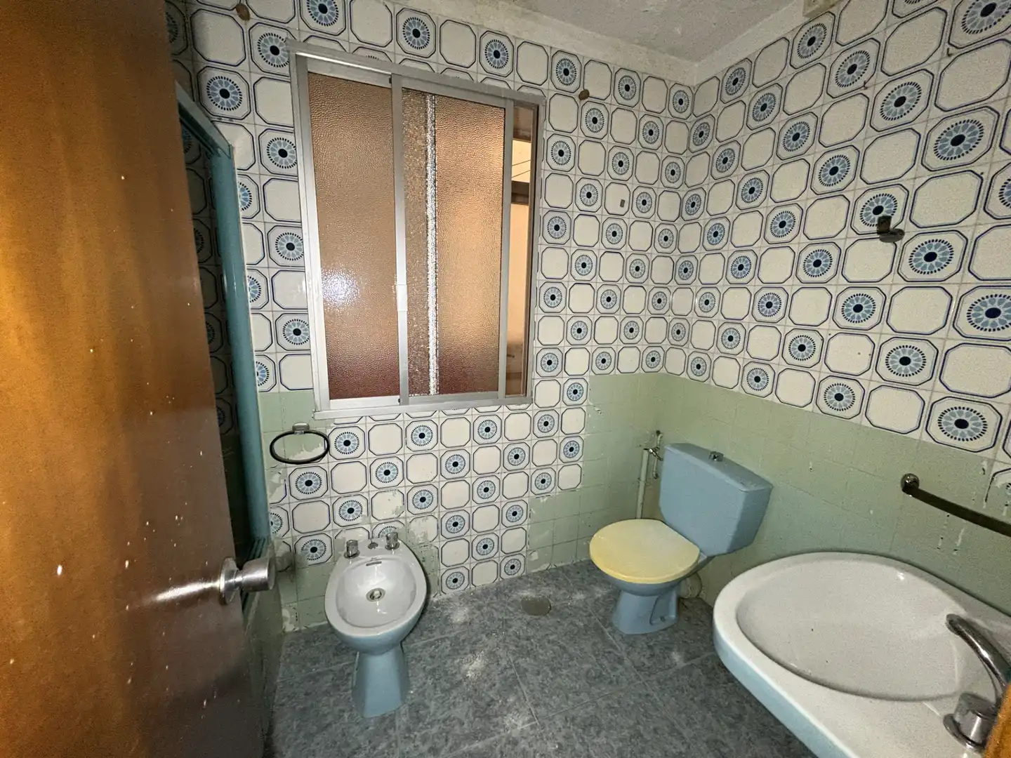 Bathroom of Flat for sale in Narón  with Storage room