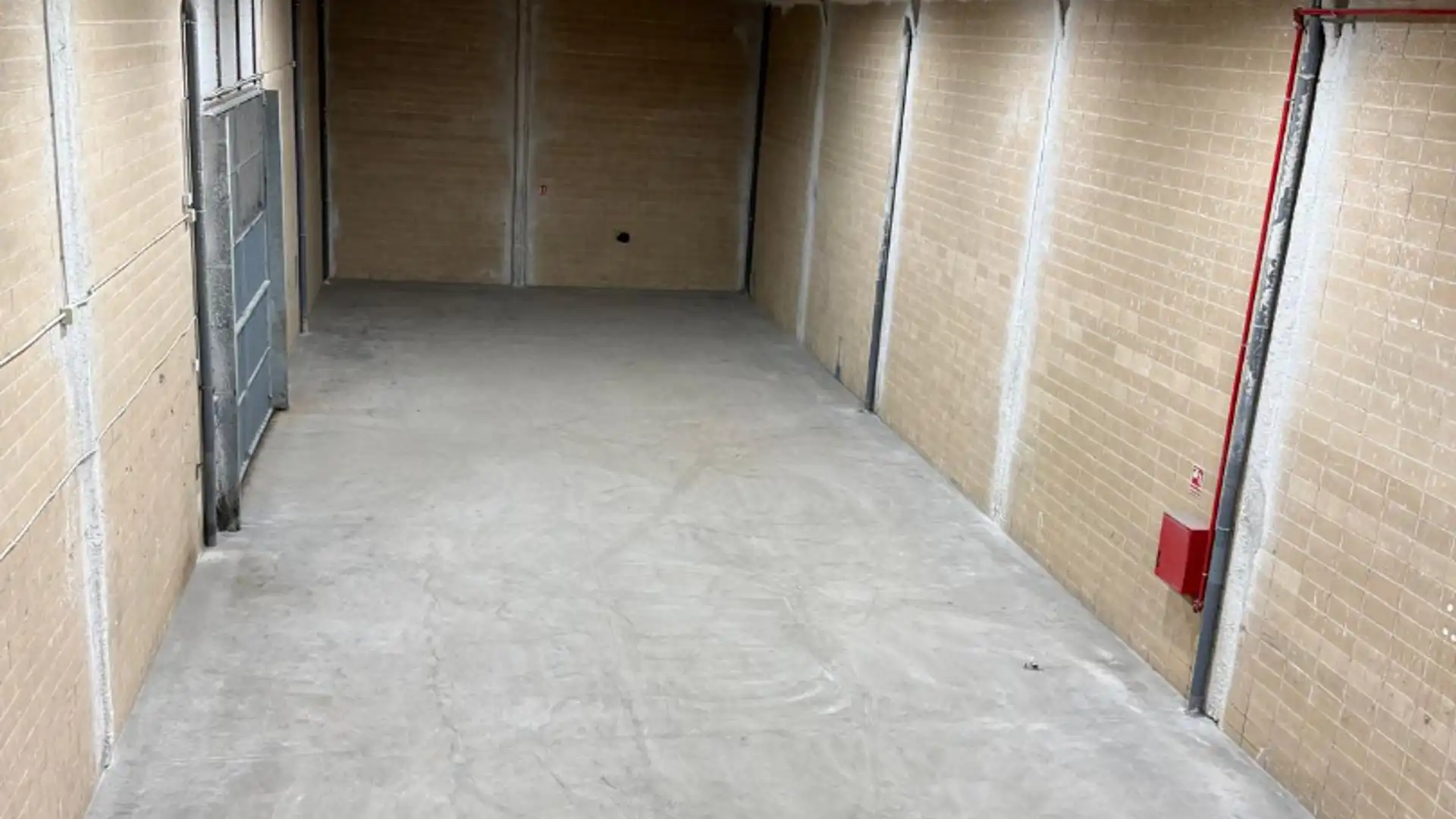 Nave industrial de alquiler en Granollers con Alarma