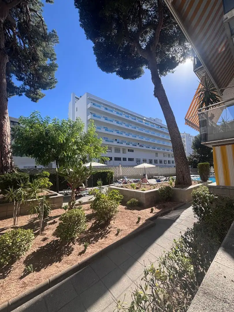 Vista exterior de Planta baja en venta en Salou con Amueblado y Piscina comunitaria
