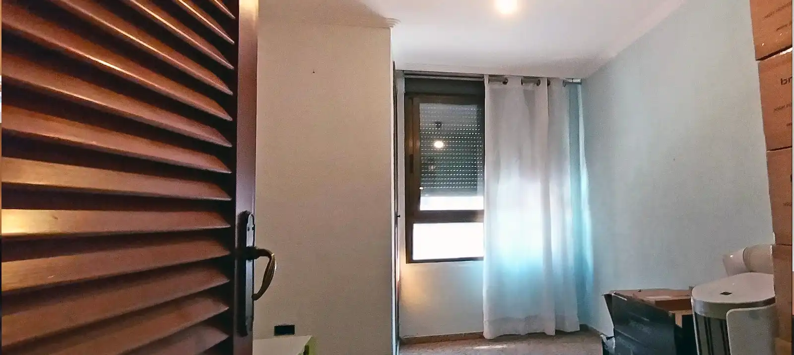 Habitación de Piso en venta en Castellón de la Plana / Castelló de la Plana con Aire acondicionado, Calefacción y Amueblado