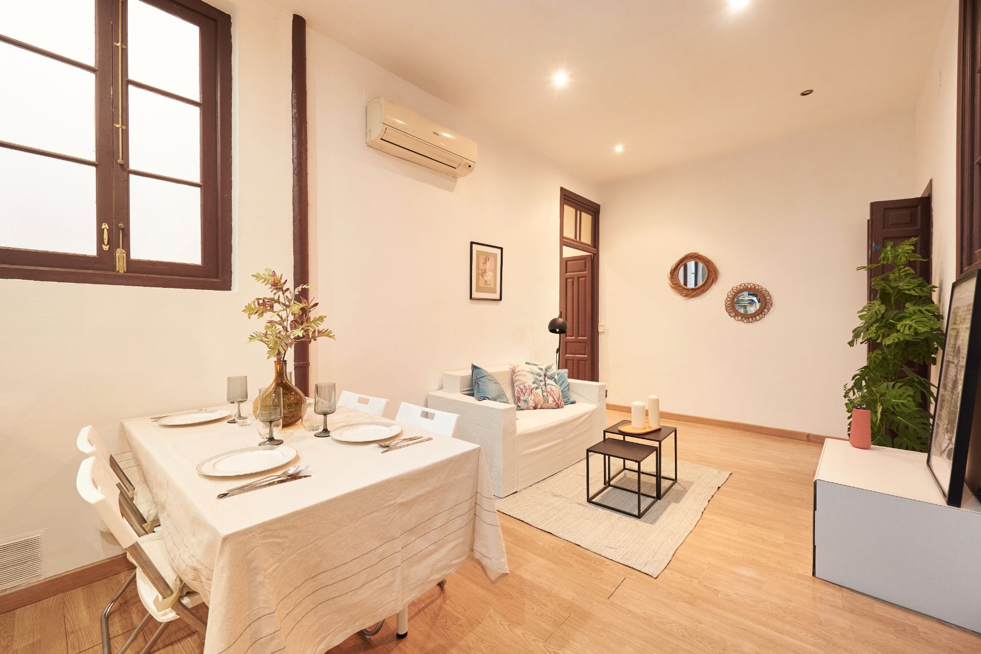 Menjador de Pis en venda en  Sevilla Capital amb Aire condicionat i Calefacció