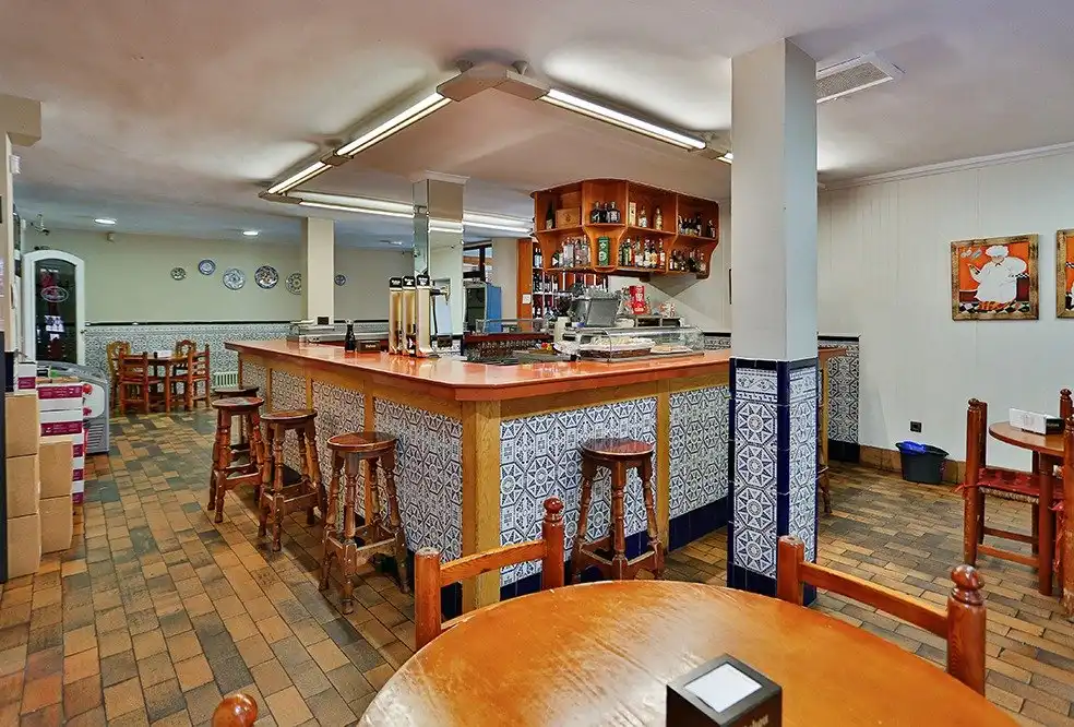 Buildings for sale in Sardón de Duero