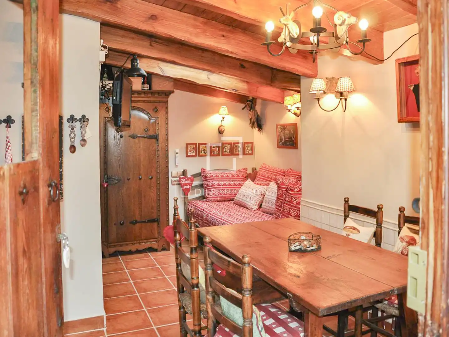 Comedor de Casa o chalet en venta en Barcelona con Aire acondicionado, Calefacción y Jardín privado