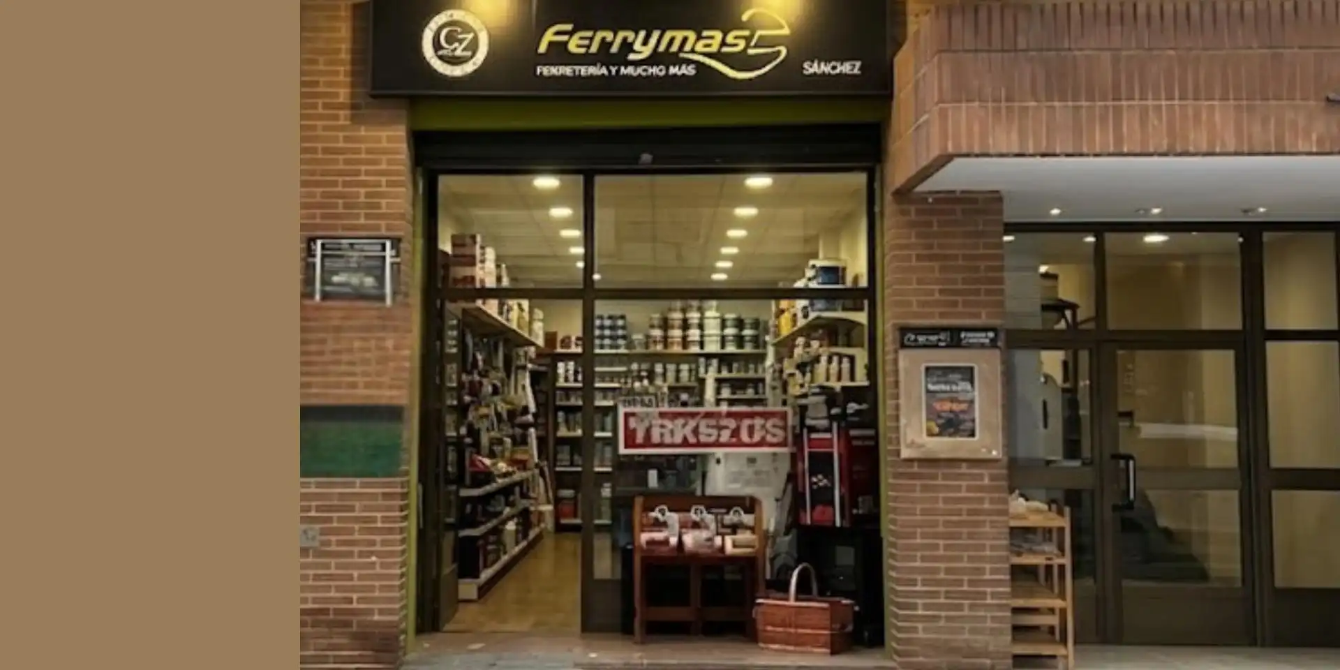 Local en venta en Chiva con Amueblado