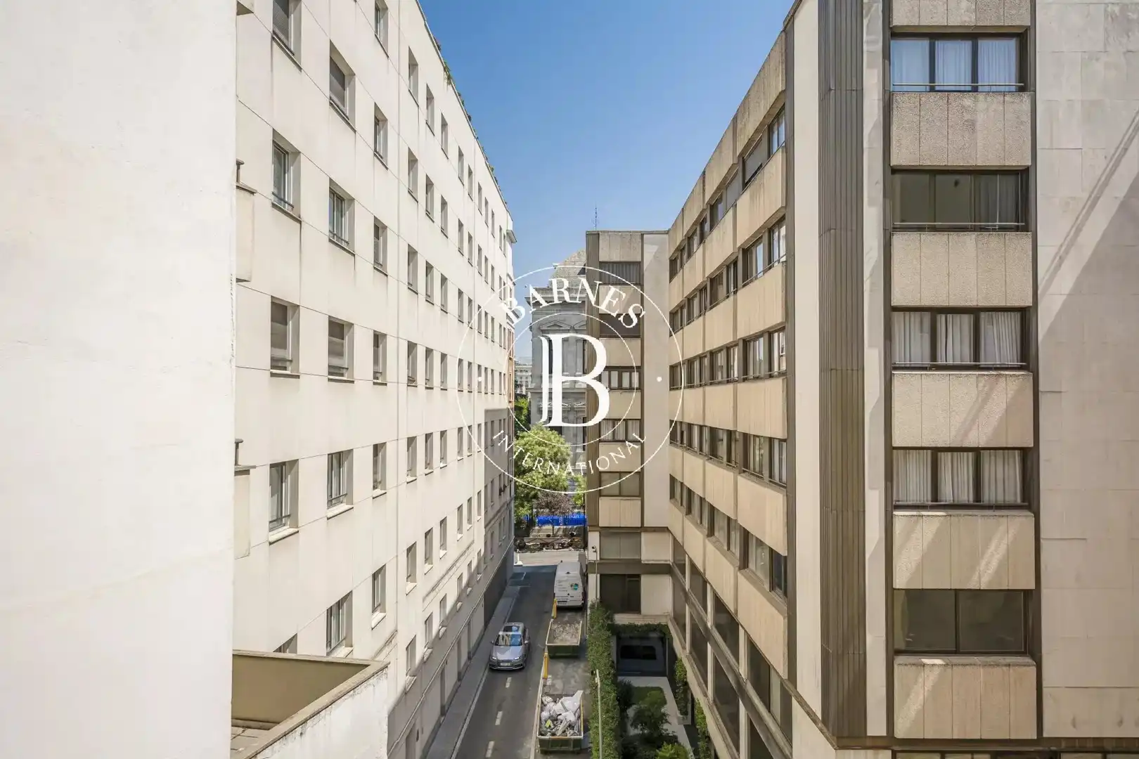 Exterior view of Flat for rent in Madrid  with Air Conditioner, Heating and Oven