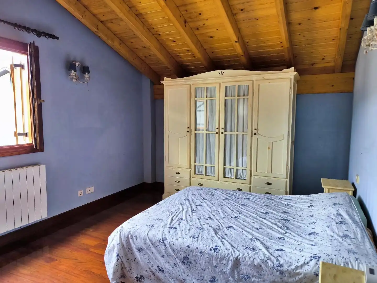 Dormitori de Casa o xalet en venda en Castro-Urdiales