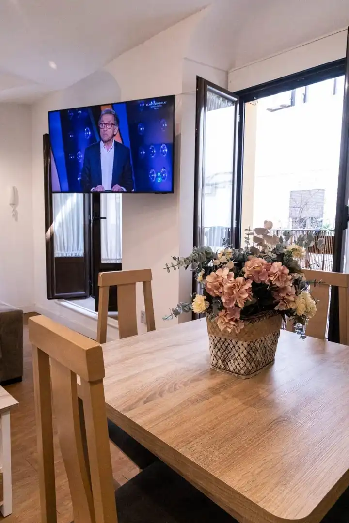 Sala d'estar de Casa o xalet en venda en  Córdoba Capital amb Aire condicionat, Traster i Moblat