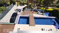 Swimming pool of House or chalet for sale in Castelldefels  with Air Conditioner, Heating and Private garden