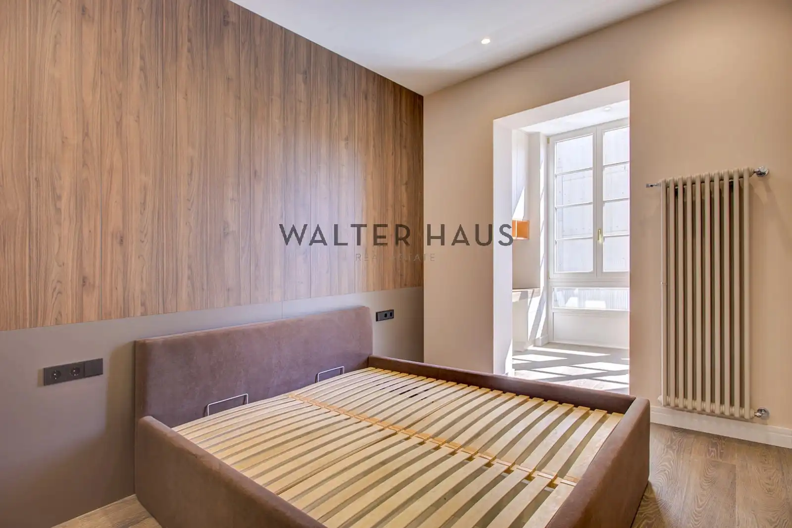 Schlafzimmer von Wohnung zum Verkauf in Barcelona mit Klimaanlage und Heizung