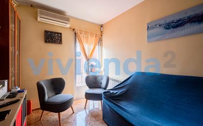 Sala d'estar de Pis en venda en  Madrid Capital amb Aire condicionat, Calefacció i Balcó