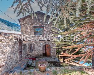 Vista exterior de Casa o xalet en venda en Meranges amb Calefacció, Jardí privat i Parquet