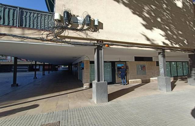 Local comercial en Venta en C/ Ferrán Agulló  en Molins de Rei