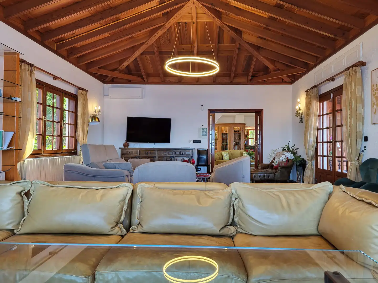 Living room of Country homes for sale in Tacoronte  with Air Conditioner, Heating and Parquet flooring