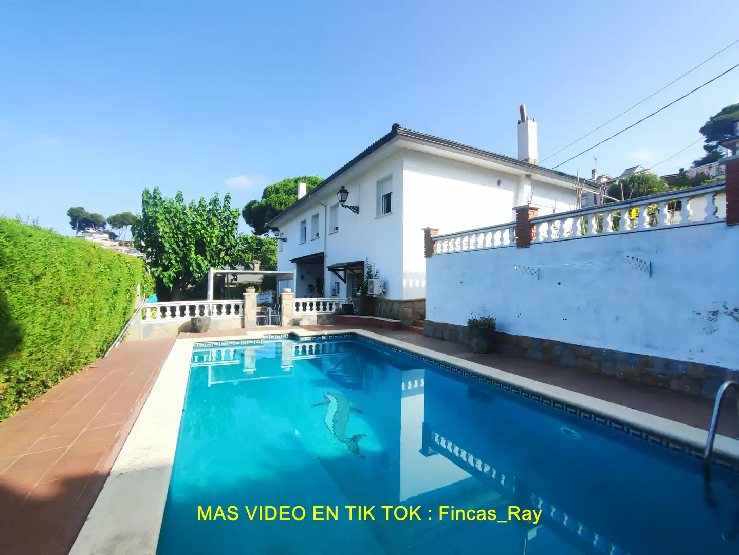 Vista exterior de Casa o xalet en venda en Lliçà d'Amunt amb Aire condicionat, Calefacció i Jardí privat