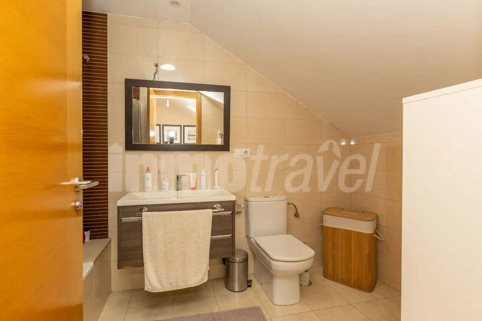 Baño de Ático en venta en Poio con Calefacción, Parquet y Terraza