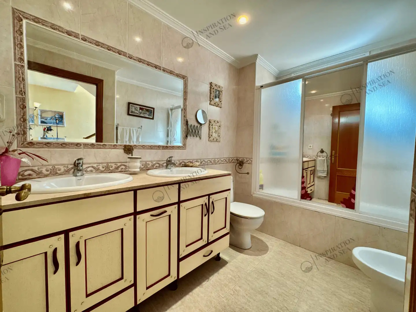 Bathroom of Duplexes for rent in Eivissa  with Air Conditioner, Heating and Terrace