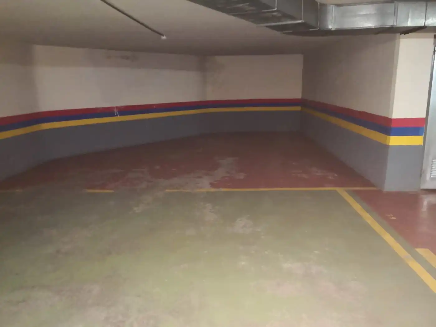 Parcheggio in affitto a Calle Manuel Murguía