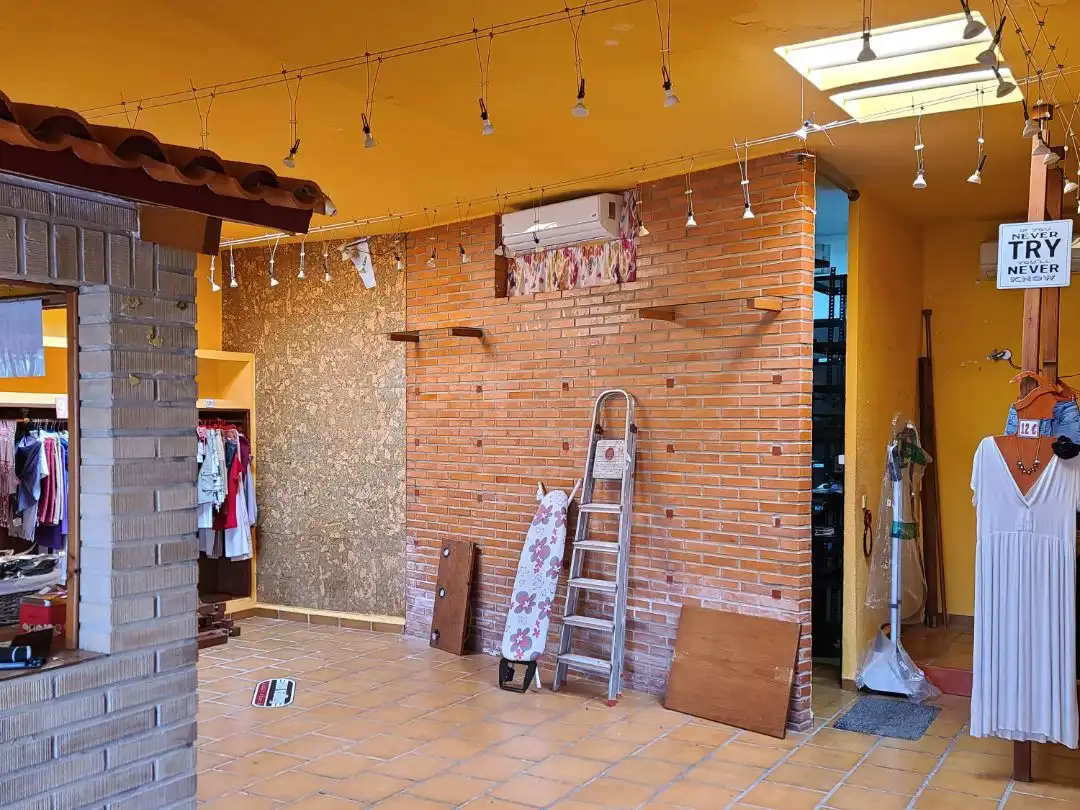 Local en venda en La Manga del Mar Menor amb Aire condicionat, Calefacció i Terrassa