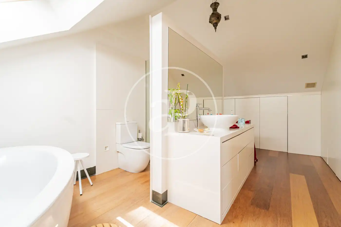 Bathroom of Houses for rent in Madrid  with Air Conditioner, Heating and Private garden