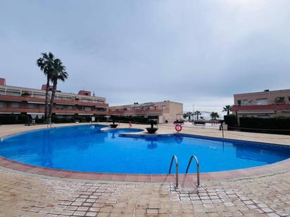 Piscina de Pis en venda en Cubelles amb Balcó i Piscina comunitària