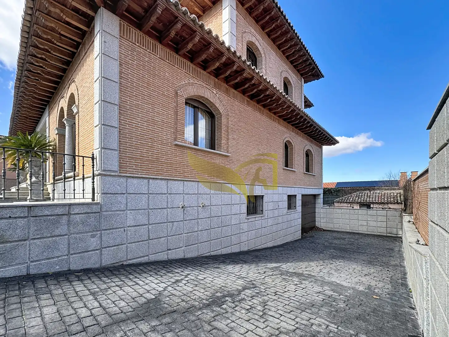 Vista exterior de Casa o chalet en venta en Aranjuez con Aire acondicionado, Calefacción y Jardín privado