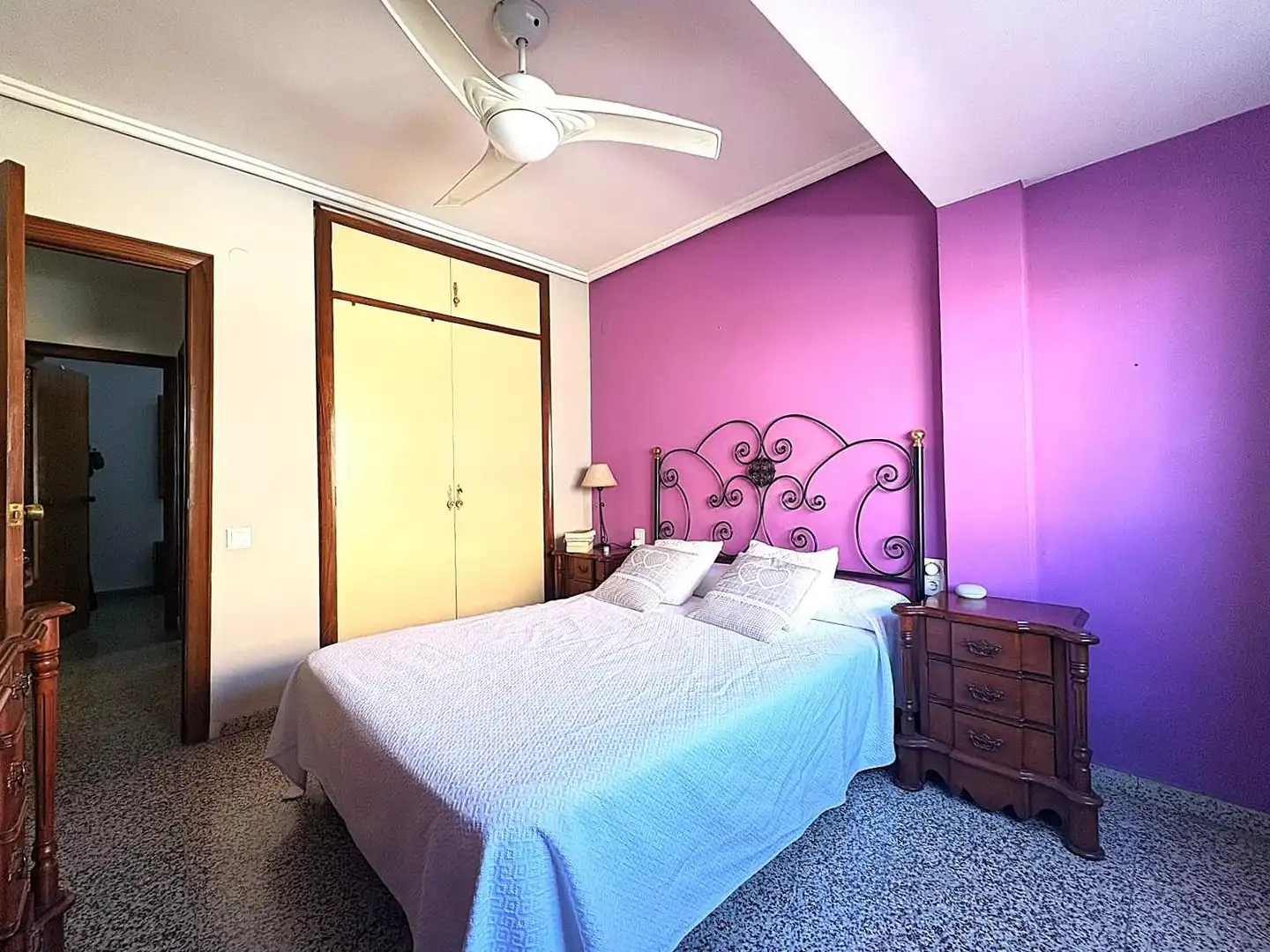 Habitación de Piso en venta en Paterna con Aire acondicionado, Amueblado y Balcón