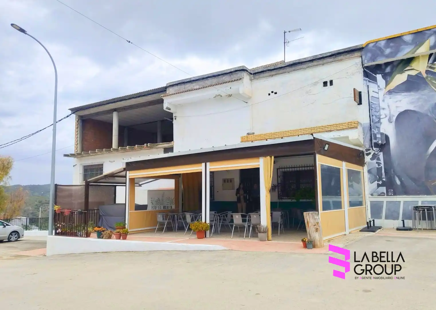 Buildings for sale in Villanueva de San Juan