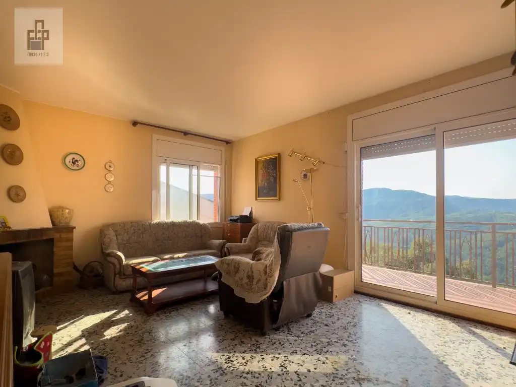 Sala de estar de Casa o chalet en venta en Torrelles de Llobregat