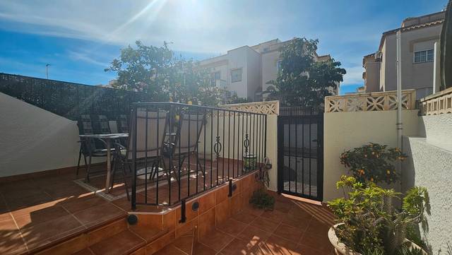 Casa-chalet en Venta en Avinguda D'Escandinàvia en Panorama - Sierramar