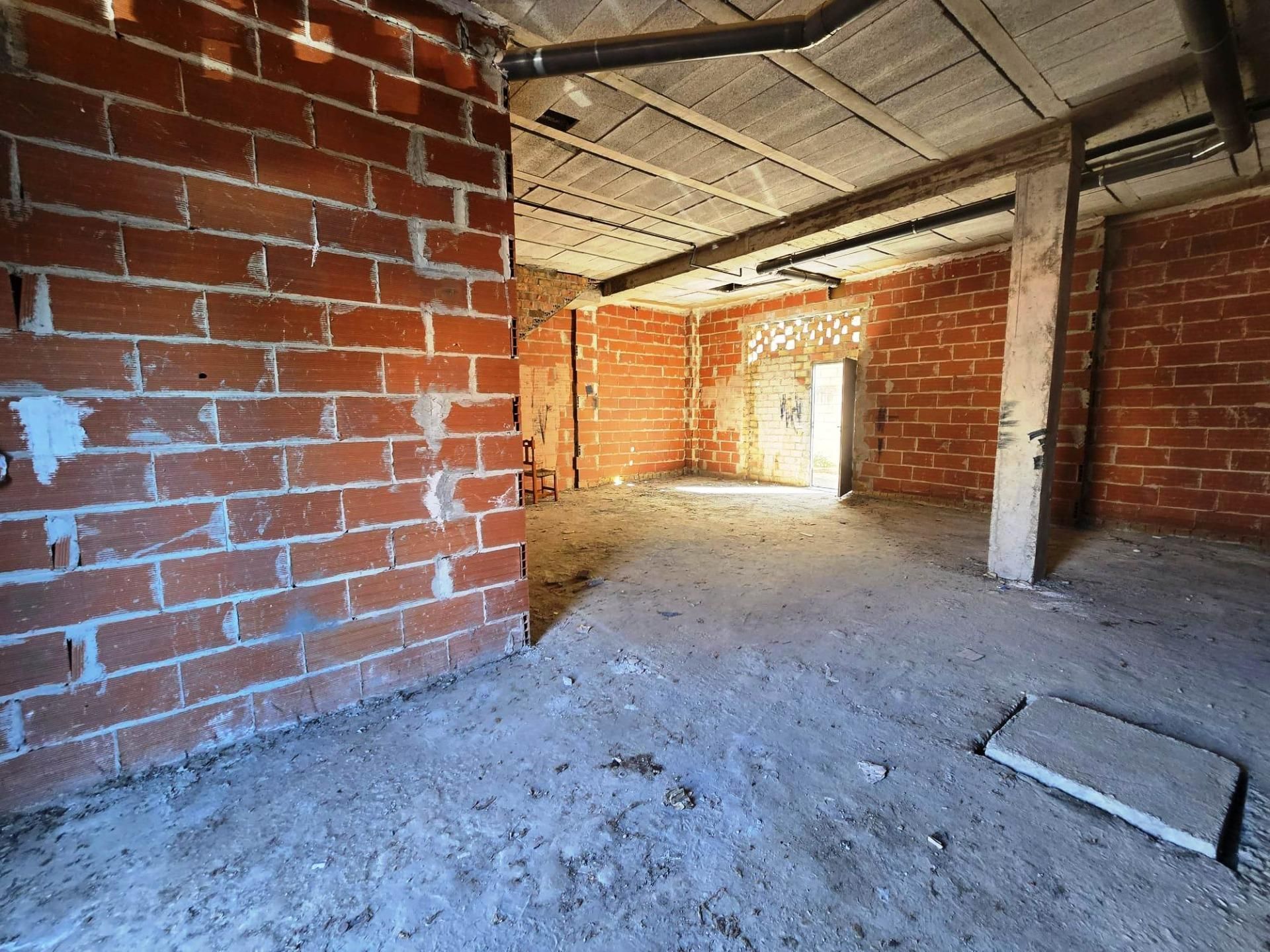 Premises for sale in Bormujos
