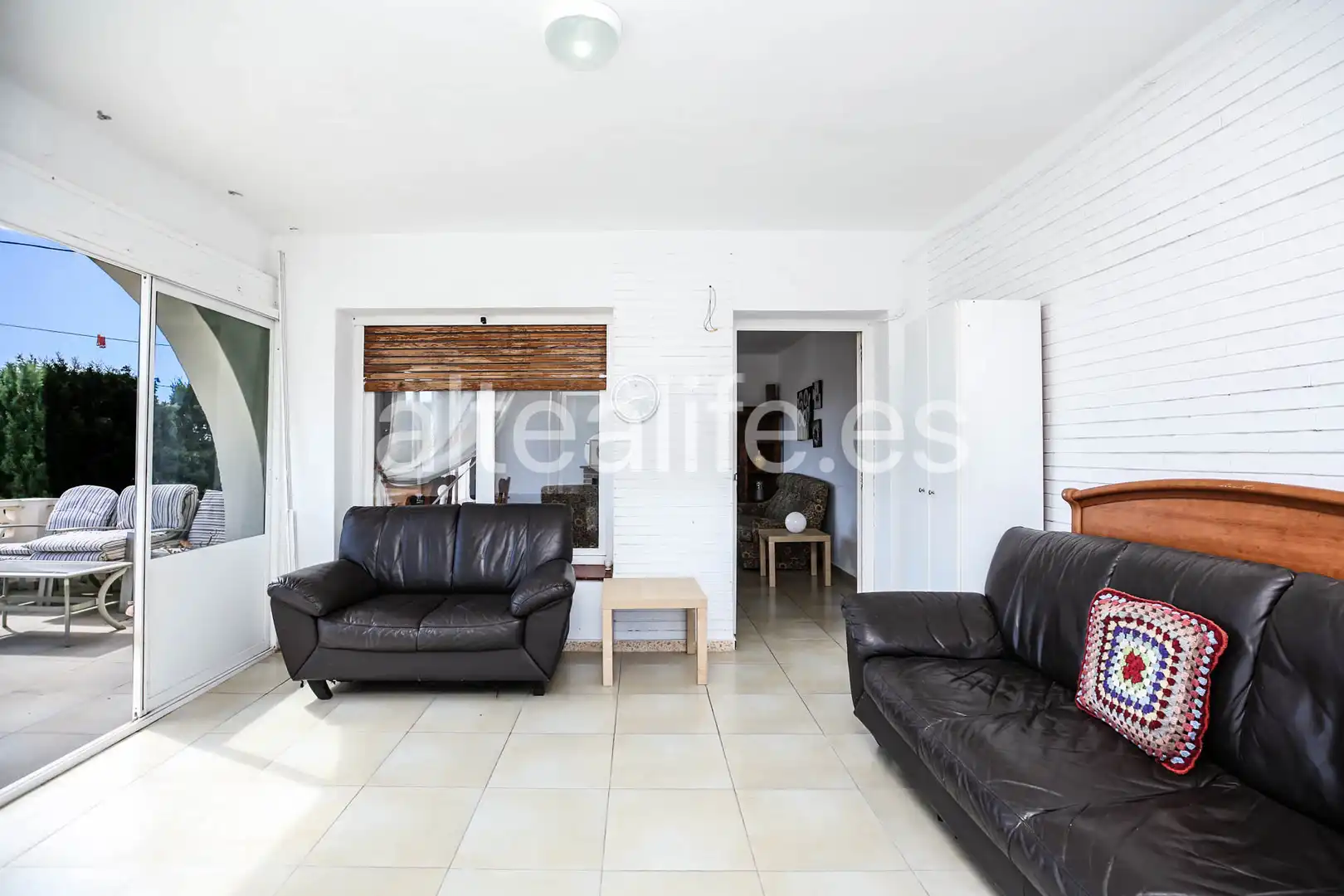 Sala de estar de Casa o chalet en venta en La Nucia con Aire acondicionado, Jardín privado y Terraza