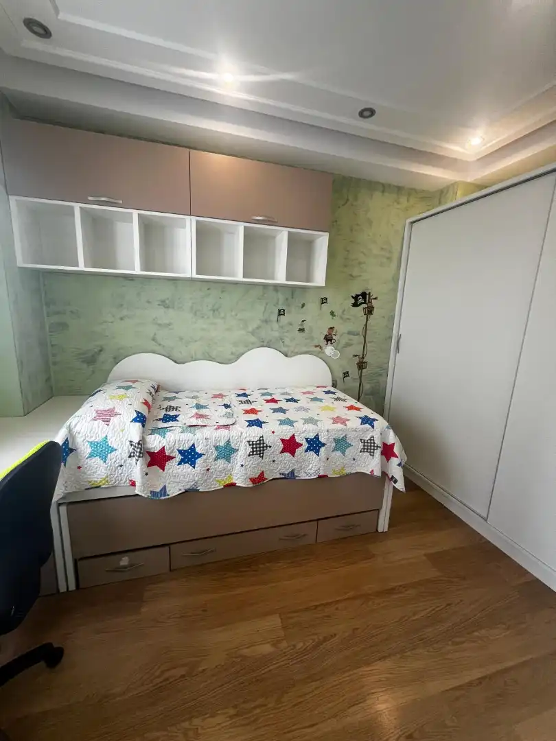 Schlafzimmer von Wohnung zur Miete in Granada mit Klimaanlage, Heizung und Parkett