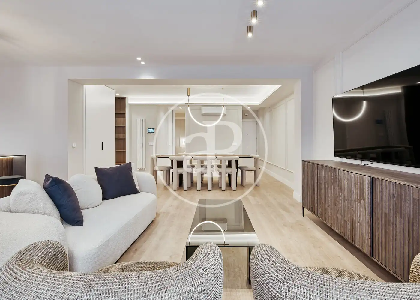 Living room of Flat for sale in Madrid  with Air Conditioner, Heating and Furnished