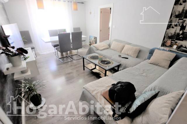 Piso en Venta en Calle Agustín Lara en Els Orriols