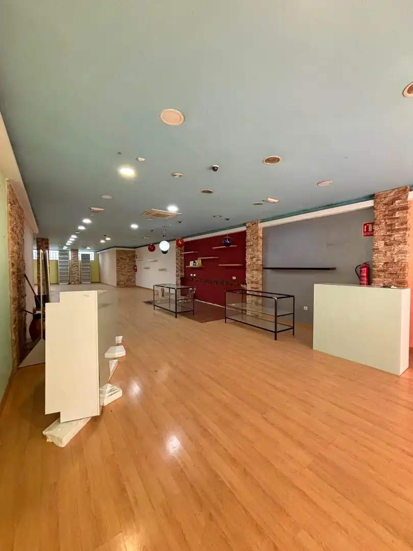 Local commercial à vendre à Valdepeñas, imagen 9