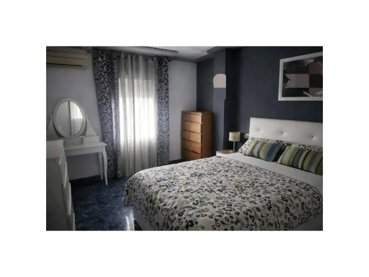 Habitación de Piso en venta en Simat de la Valldigna con Aire acondicionado, Trastero y Amueblado