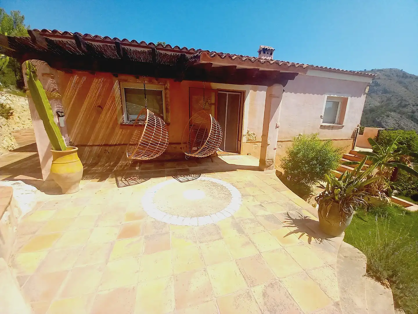 Terrasse von Haus oder Chalet zum Verkauf in El Castell de Guadalest mit Klimaanlage, Privatgarten und Terrasse