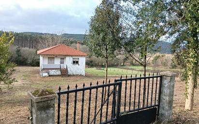 Casa o xalet en venda en Cesuras amb Jardí privat, Terrassa i Traster