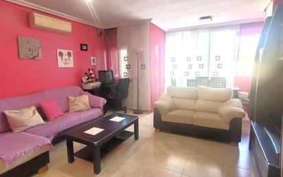 Living room of Flat for sale in Fuenlabrada  with Air Conditioner and Terrace