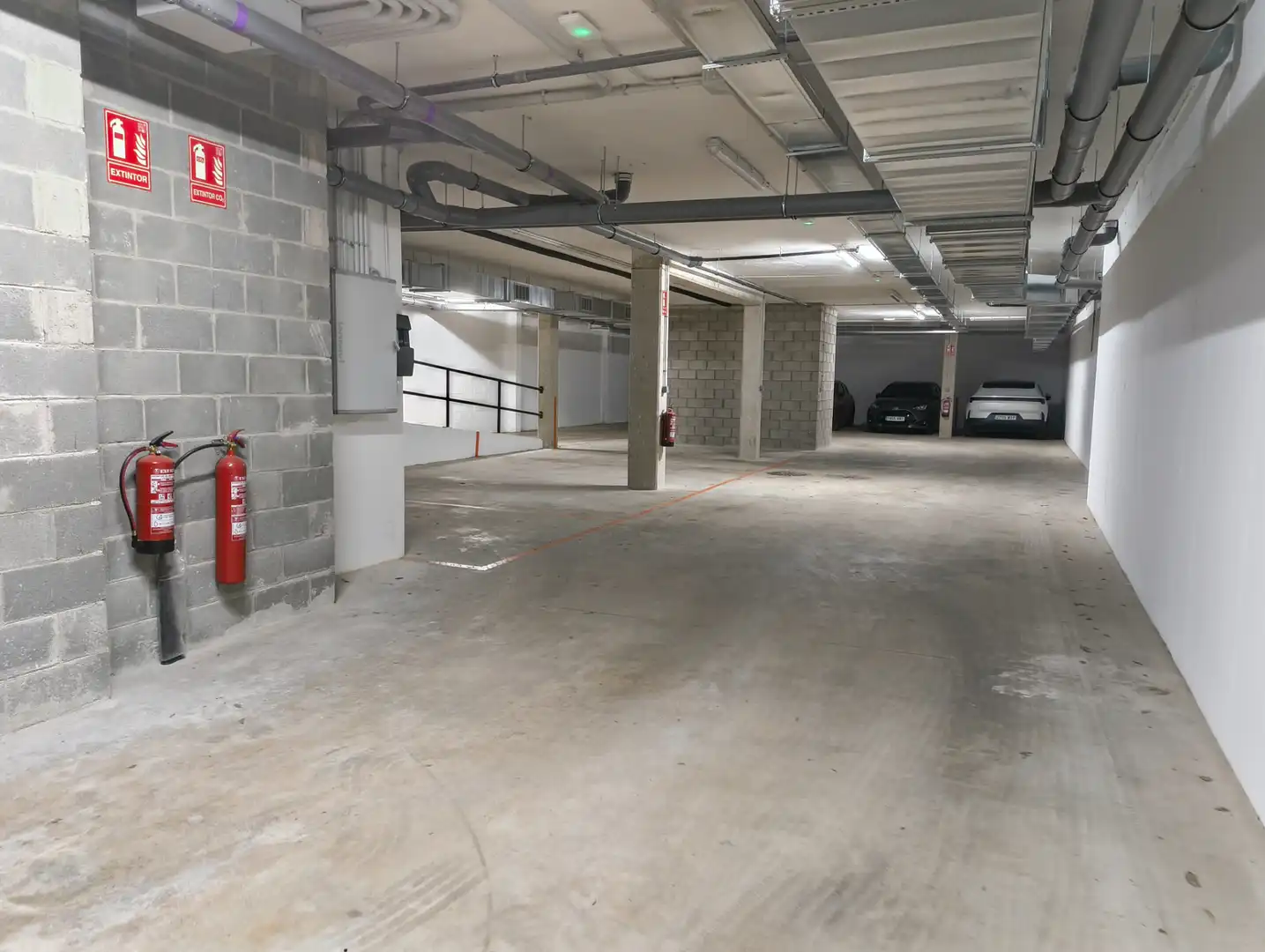 Aparcament de Pis de lloguer en Sabadell amb Aire condicionat, Calefacció i Parquet