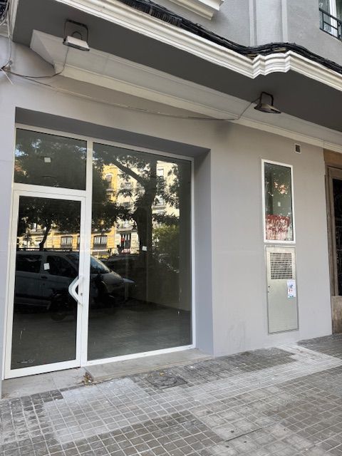 Local de alquiler en Plaza del Obispo Amigó, 6, Arrancapins, Extramurs